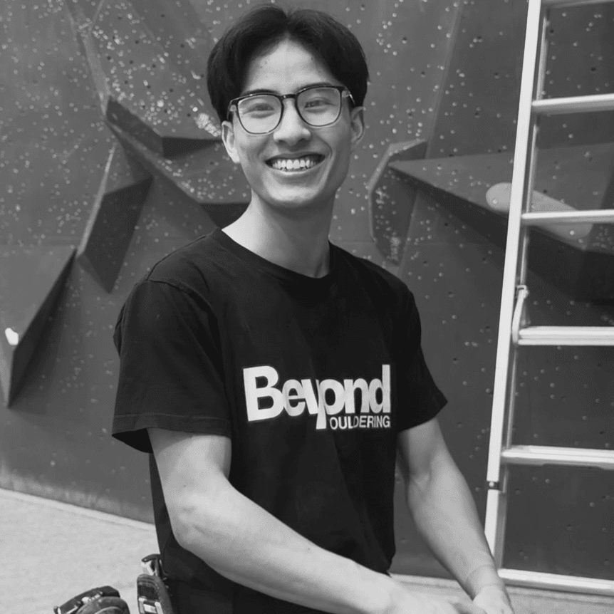 DAN TRAN